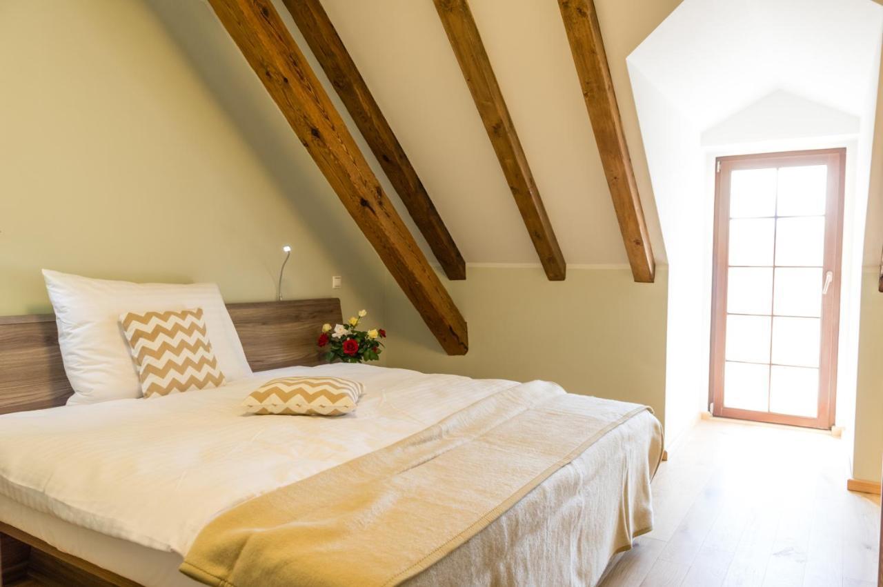 Olivuv Pivovar 3* Dolni Brezany